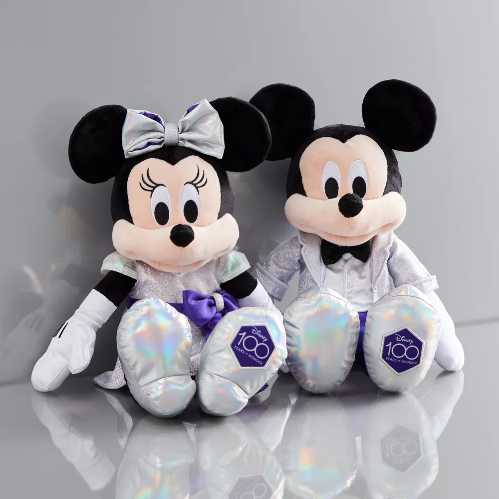 Petite Peluche Minnie Disney100 Celebration 4 Petite Peluche Minnie Disney100 Celebration – Image 2