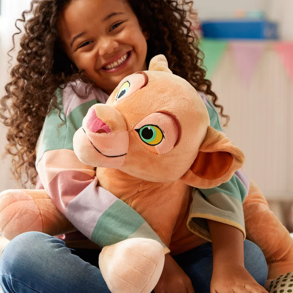 Disney Store Grande Peluche Nala, Le Roi Lion 4 Disney Store Grande Peluche Nala, Le Roi Lion – Image 2